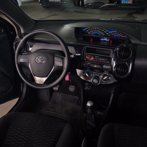 TOYOTA Etios Hatch 1.3 16V 4P FLEX X, Foto 15