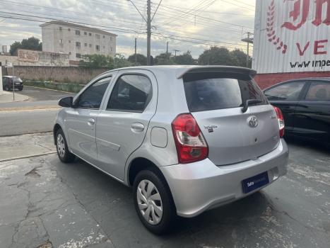 TOYOTA Etios Hatch 1.3 16V 4P FLEX X, Foto 3