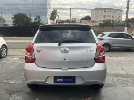 TOYOTA Etios Hatch 1.3 16V 4P FLEX X, Foto 4