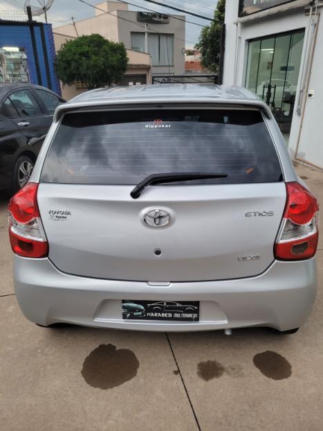 TOYOTA Etios Hatch 1.5 16V 4P FLEX XS, Foto 6