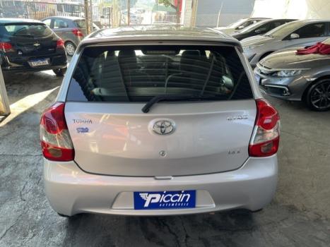TOYOTA Etios Hatch 1.3 16V 4P FLEX X, Foto 5