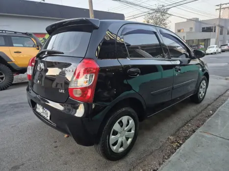 TOYOTA Etios Hatch 1.3 16V 4P FLEX X, Foto 7