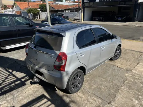 TOYOTA Etios Hatch 1.5 16V 4P FLEX XLS, Foto 2