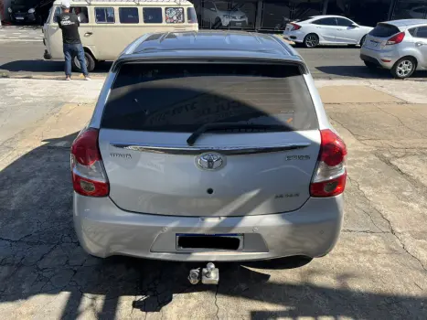 TOYOTA Etios Hatch 1.5 16V 4P FLEX XLS, Foto 4