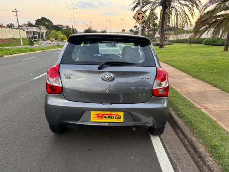 TOYOTA Etios Hatch 1.3 16V 4P FLEX X, Foto 10