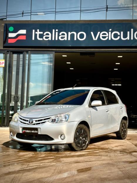 TOYOTA Etios Hatch 1.3 16V 4P FLEX XS, Foto 1