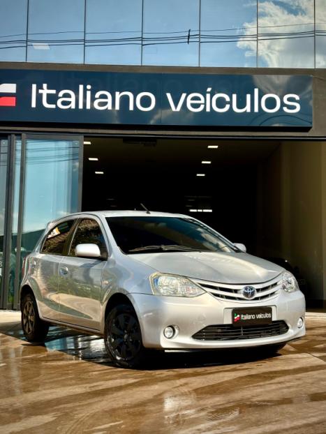 TOYOTA Etios Hatch 1.3 16V 4P FLEX XS, Foto 3
