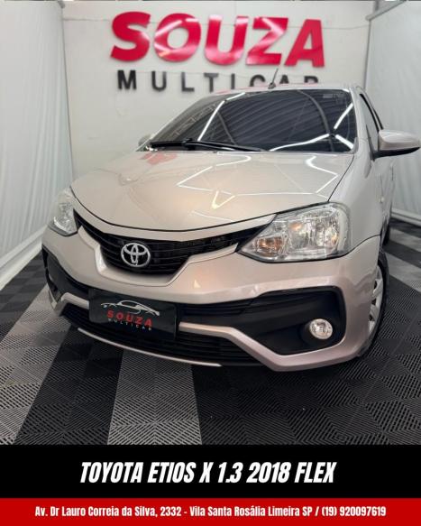 TOYOTA Etios Hatch 1.3 16V 4P FLEX X, Foto 2