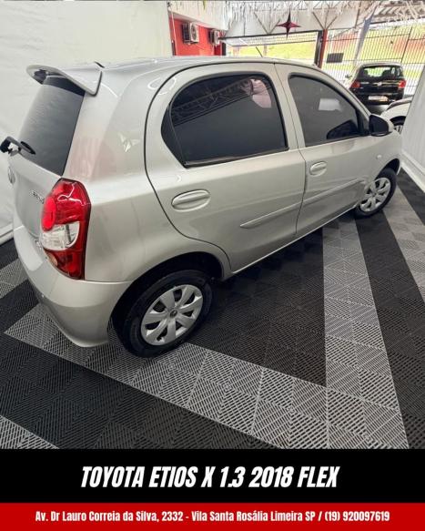 TOYOTA Etios Hatch 1.3 16V 4P FLEX X, Foto 4