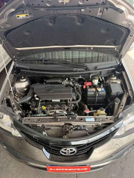 TOYOTA Etios Hatch 1.5 16V 4P FLEX X PLUS AUTOM�TICO, Foto 5