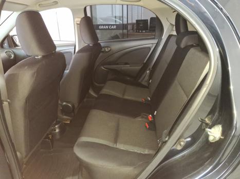 TOYOTA Etios Hatch 1.5 16V 4P FLEX XS AUTOM�TICO, Foto 7
