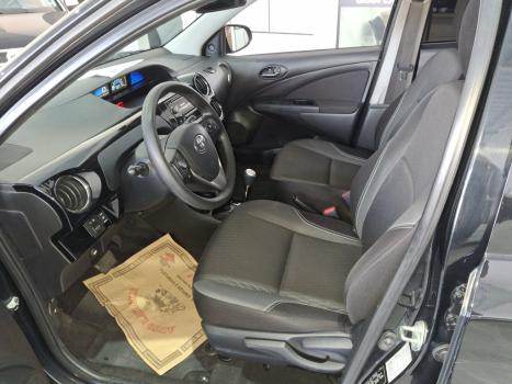 TOYOTA Etios Hatch 1.5 16V 4P FLEX XS AUTOM�TICO, Foto 6