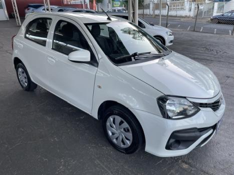 TOYOTA Etios Hatch 1.3 16V 4P FLEX X AUTOM�TICO, Foto 8