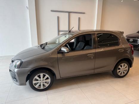 TOYOTA Etios Hatch 1.5 16V 4P FLEX X PLUS, Foto 3