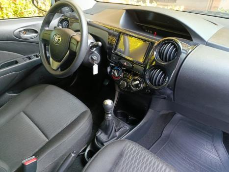 TOYOTA Etios Hatch 1.3 16V 4P FLEX X, Foto 10