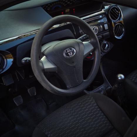 TOYOTA Etios Hatch 1.5 16V 4P FLEX XS, Foto 4