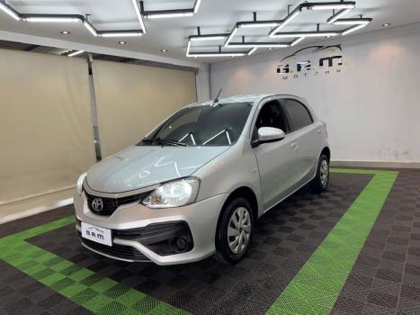 TOYOTA Etios Hatch 1.5 16V 4P FLEX XS AUTOM�TICO, Foto 3