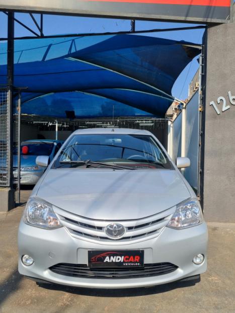 TOYOTA Etios Hatch 1.5 16V 4P FLEX XLS, Foto 2