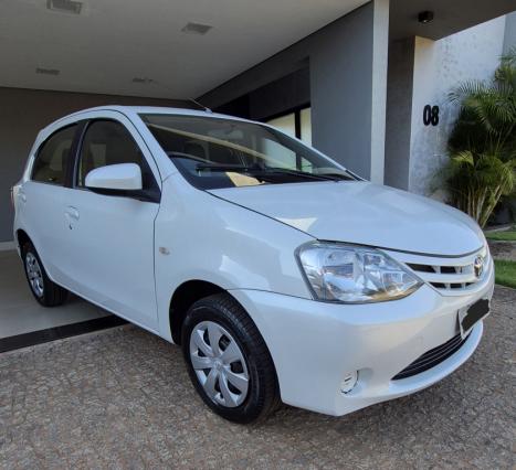 TOYOTA Etios Hatch 1.5 16V 4P FLEX XS, Foto 3