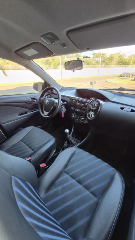 TOYOTA Etios Hatch 1.5 16V 4P FLEX XS, Foto 13