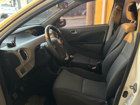 TOYOTA Etios Hatch 1.5 16V 4P FLEX XS, Foto 13