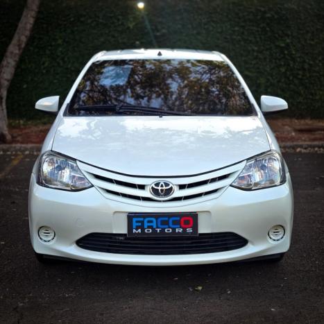 TOYOTA Etios Hatch 1.3 16V 4P FLEX X, Foto 5