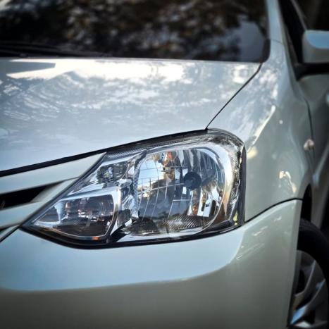 TOYOTA Etios Hatch 1.3 16V 4P FLEX X, Foto 17