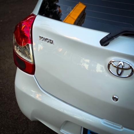 TOYOTA Etios Hatch 1.3 16V 4P FLEX X, Foto 20