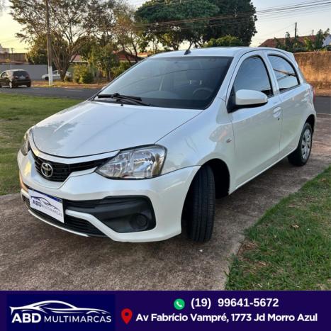 TOYOTA Etios Hatch 1.3 16V 4P FLEX X, Foto 2