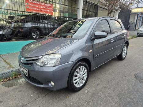 TOYOTA Etios Hatch 1.5 16V 4P FLEX XLS, Foto 2