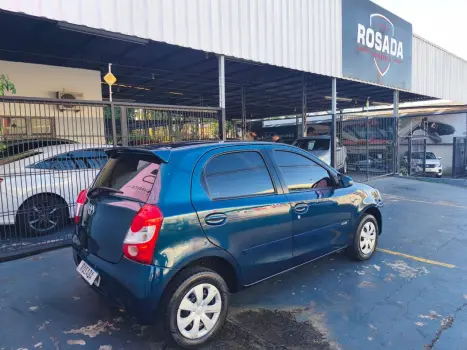 TOYOTA Etios Hatch 1.5 16V 4P FLEX XS, Foto 4