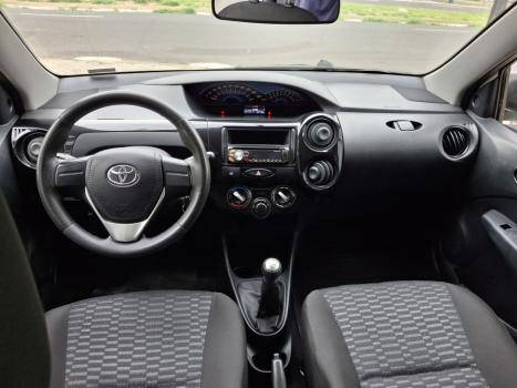 TOYOTA Etios Hatch 1.3 16V 4P FLEX X, Foto 7