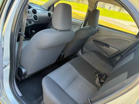 TOYOTA Etios Hatch 1.3 16V 4P FLEX XS, Foto 10