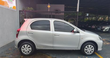 TOYOTA Etios Hatch 1.3 16V 4P FLEX X AUTOMÁTICO, Foto 3