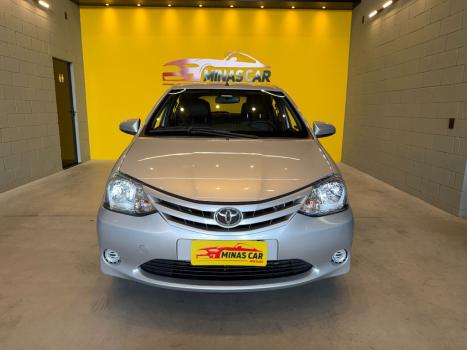 TOYOTA Etios Hatch 1.5 16V 4P FLEX XS, Foto 1