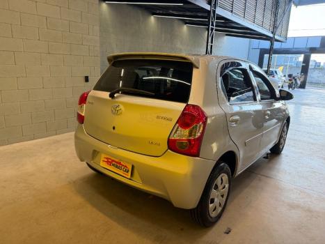 TOYOTA Etios Hatch 1.5 16V 4P FLEX XS, Foto 3