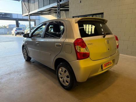 TOYOTA Etios Hatch 1.5 16V 4P FLEX XS, Foto 5