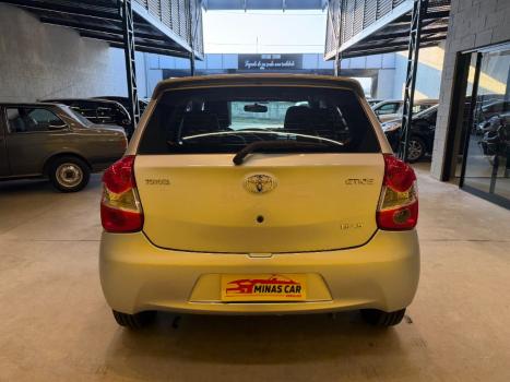 TOYOTA Etios Hatch 1.5 16V 4P FLEX XS, Foto 6