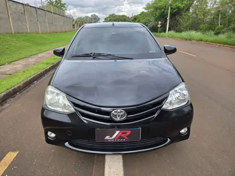 TOYOTA Etios Hatch 1.3 16V 4P FLEX X, Foto 2