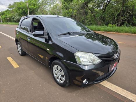 TOYOTA Etios Hatch 1.3 16V 4P FLEX X, Foto 3