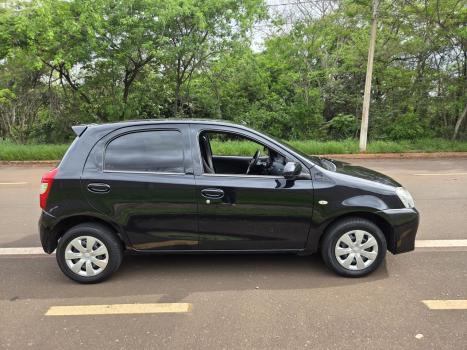 TOYOTA Etios Hatch 1.3 16V 4P FLEX X, Foto 4
