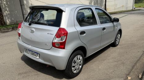 TOYOTA Etios Hatch 1.3 16V 4P FLEX X, Foto 4