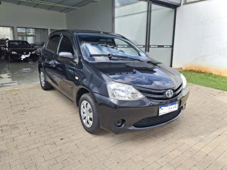 TOYOTA Etios Hatch 1.3 16V 4P FLEX X, Foto 1