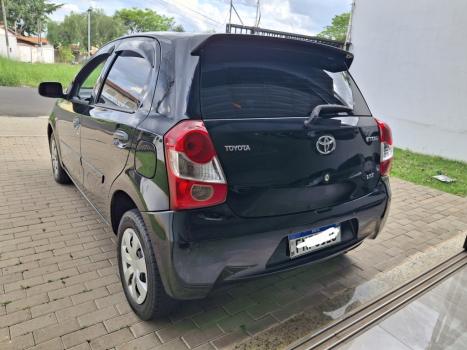 TOYOTA Etios Hatch 1.3 16V 4P FLEX X, Foto 4