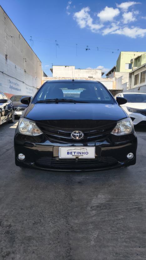 TOYOTA Etios Hatch 1.3 16V 4P FLEX X, Foto 6