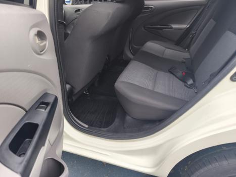 TOYOTA Etios Hatch 1.3 16V 4P FLEX XS, Foto 7