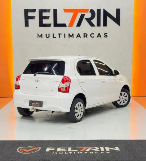 TOYOTA Etios Hatch 1.3 16V 4P FLEX X, Foto 4