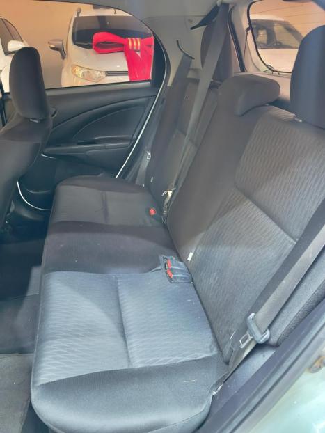 TOYOTA Etios Hatch 1.3 16V 4P FLEX X, Foto 7