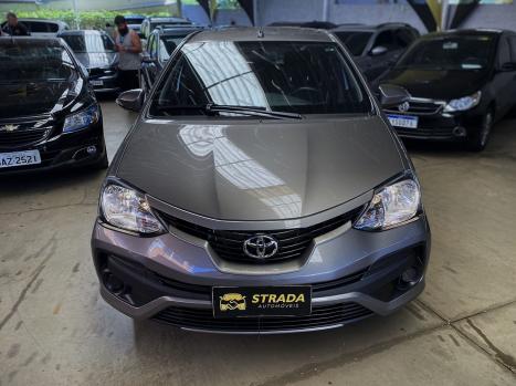 TOYOTA Etios Hatch , Foto 3