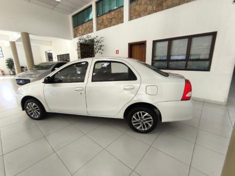 TOYOTA Etios Sedan 1.5 16V 4P FLEX X, Foto 4